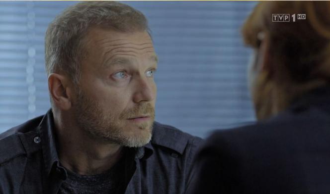 Komisarz Alex 15 odc. 185. Lucyna (Magdalena Walach), Piotr Górski (Krystian Wieczorek)