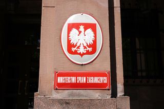 Atak USA na Iran. MSZ odradza podróże do tych krajów. Ostrzeżenie dla Polaków