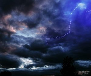 Burze i grad nad Dolnym Śląskiem. Jest alert IMGW