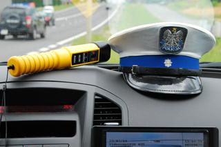 Mszczonów. Kompletnie pijany Ukrainiec pędził mercedesem po trasie S8!