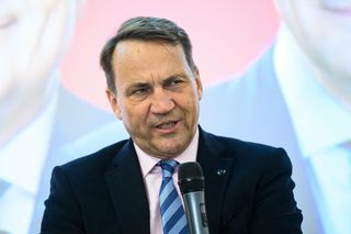 Sikorski po piwie z Mentzenem: „Nie tylko z przyjaciółmi się siada”. To był jego pomysł!