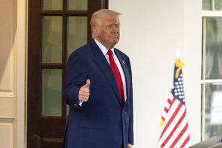 Tego Trump jeszcze nie robił! Chce być jak król! Zrobi to w swoje urodziny