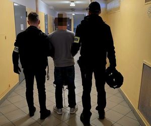 Ukradł alkohol i wpadł w szał. Zaatakował policjantów