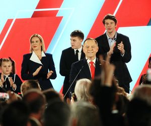 Karol Nawrocki z rodziną. Jego córka skradła show na wieczorze wyborczym