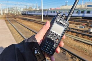 57-latka zatrzymywał pociągi na mostach we Wrocławiu. Trafił do aresztu
