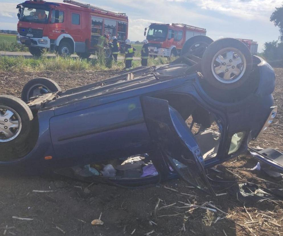Śmiertelny wypadek pod Inowrocławiem! 40-latka nie żyje. Zawinił kierowca audi?