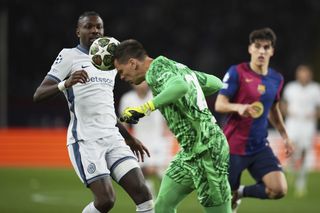 20 minut koszmaru Wojciecha Szczęsnego, a potem kosmos! Zwariowany półfinał Barcelona – Inter w Lidze Mistrzów