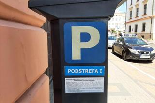 Wiesz, czym jest przycisk bułka na parkometrze? Naciskasz i nie płacisz za postój