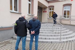 Kierowca Dacii wpadł w Piekarach Śląskich